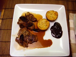 Peppered Lamb with Fig Pistachio Bread Pudding and Fig Jam