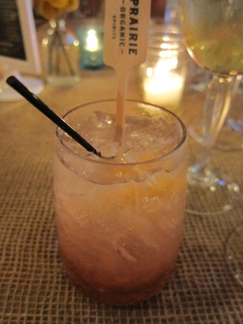 rhubarb fizz cocktail