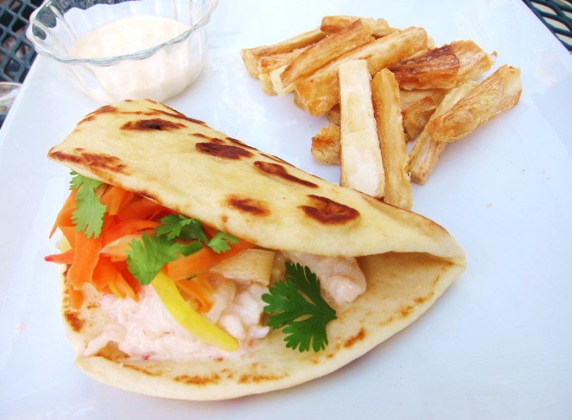 lobster roll yucca fries