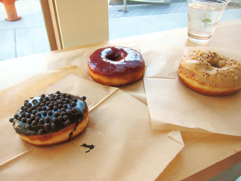 blue star donuts
